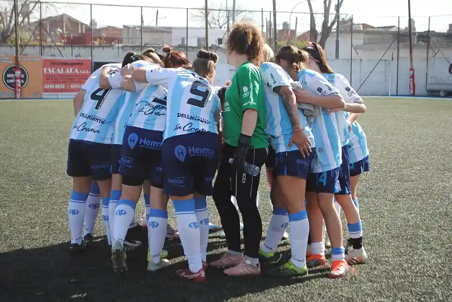 FUTBOL FEMENINO, ITUZAINGO - F. C. MIDLAND