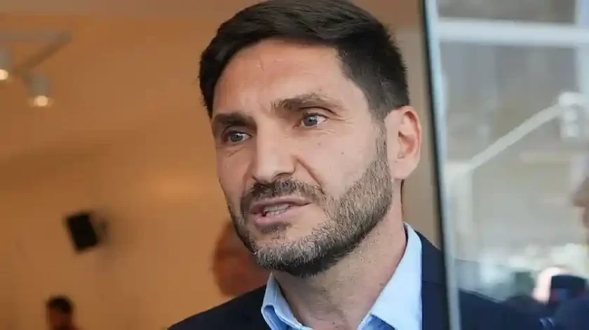 El Gobernador electo Maximiliano Pullaro garantizo el pago del aguinaldo El Gobernador electo Maximiliano Pullaro garantizo el pago del aguinaldo