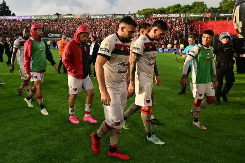 Colón desciende a la Primera Nacional Colón desciende a la Primera Nacional