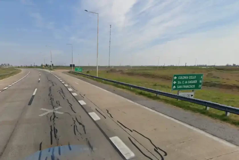 Abandonaron en la Autovía 19 una camioneta robada en Ramona Autovía 19 Cello