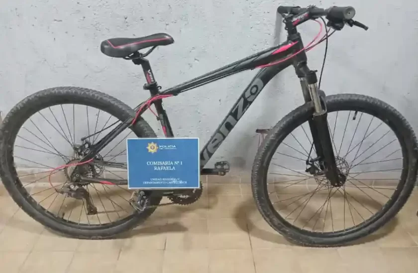 Rafaela: Recuperan bicicleta robada y detienen a presunto ladrón Rafaela: Recuperan bicicleta robada y detienen a presunto ladrón