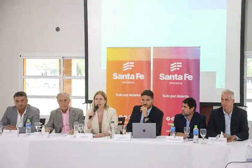 Pullaro en Tostado: “Vamos a poner en valor la región con obras que cambien la vida de los vecinos” Pullaro en Tostado: “Vamos a poner en valor la región con obras que cambien la vida de los vecinos”