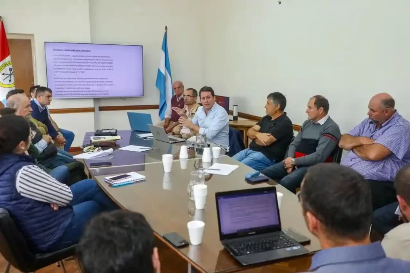 La Comisión de Protección Vegetal santafesina recomienda declarar “plaga” a la “chicharrita de maíz” La Comisión de Protección Vegetal santafesina recomienda declarar “plaga” a la “chicharrita de maíz”