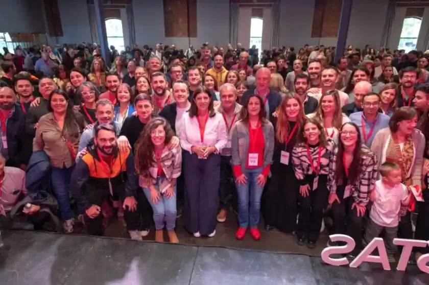 El socialismo santafesino renovó sus autoridades con un fuerte respaldo a Unidos y proyectando una alternativa nacional El socialismo santafesino renovó sus autoridades con un fuerte respaldo a Unidos y proyectando una alternativa nacional