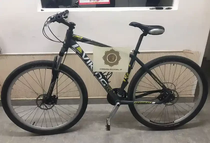 Rafaela: Requisa policial resulta en la recuperación de una bicicleta robada Rafaela: Requisa policial resulta en la recuperación de una bicicleta robada