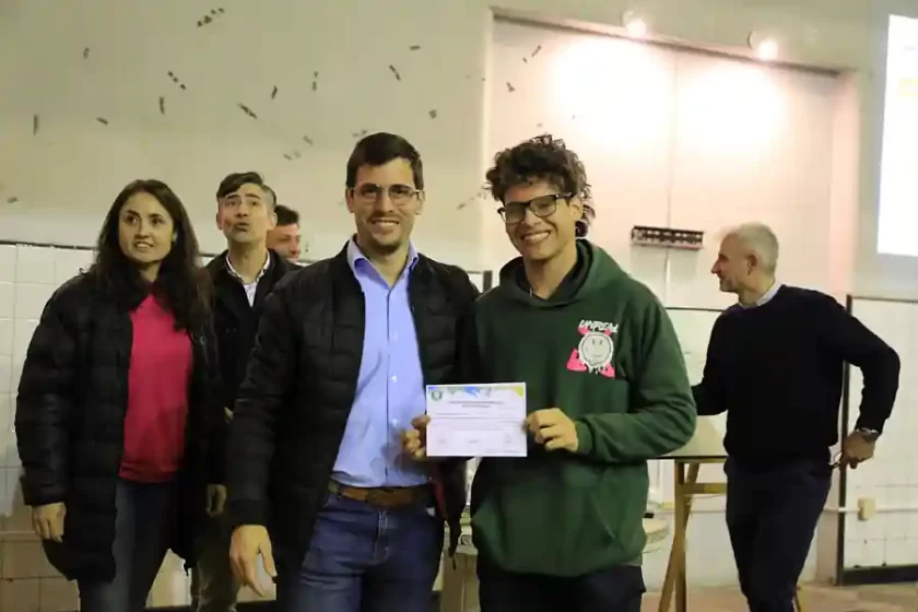 Entrega de certificados en el curso de colectores solares Entrega de certificados en el curso de colectores solares