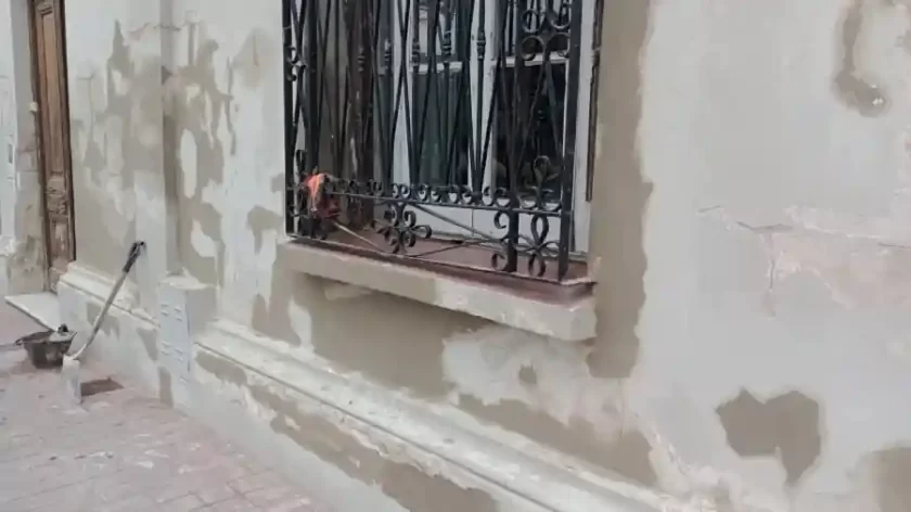 Comenzaron las reparaciones de fachadas en el Museo Municipal