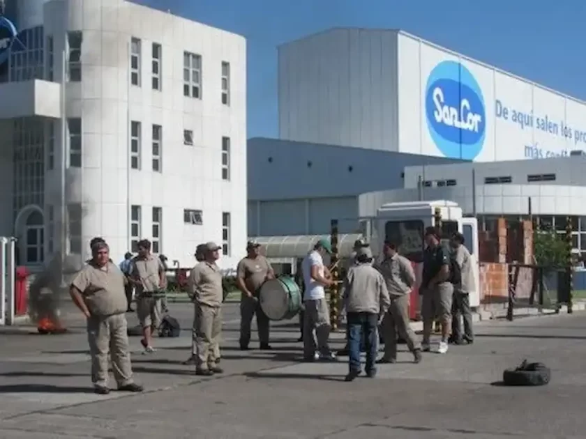 Acuerdo histórico entre ATILRA y SanCor: Un nuevo comienzo para la Planta de Sunchales Acuerdo histórico entre ATILRA y SanCor: Un nuevo comienzo para la Planta de Sunchales