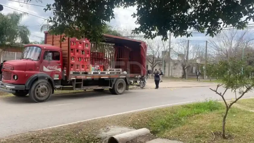 Santo Tomé: Balacera durante un intento de robo a un camión de Coca Cola deja dos heridos Santo Tomé: Balacera durante un intento de robo a un camión de Coca Cola deja dos heridos