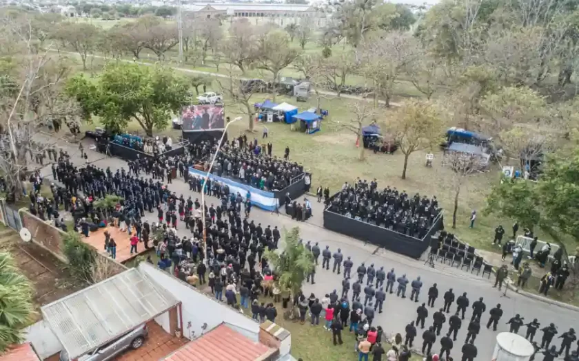 Pullaro: “Es heroico lo que hizo la Policía en estos nueves meses” Pullaro: “Es heroico lo que hizo la Policía en estos nueves meses”