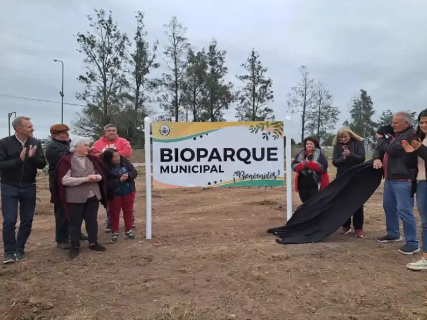 Visita de la Escuela Nº 1212 al Bioparque Municipal Visita de la Escuela Nº 1212 al Bioparque Municipal