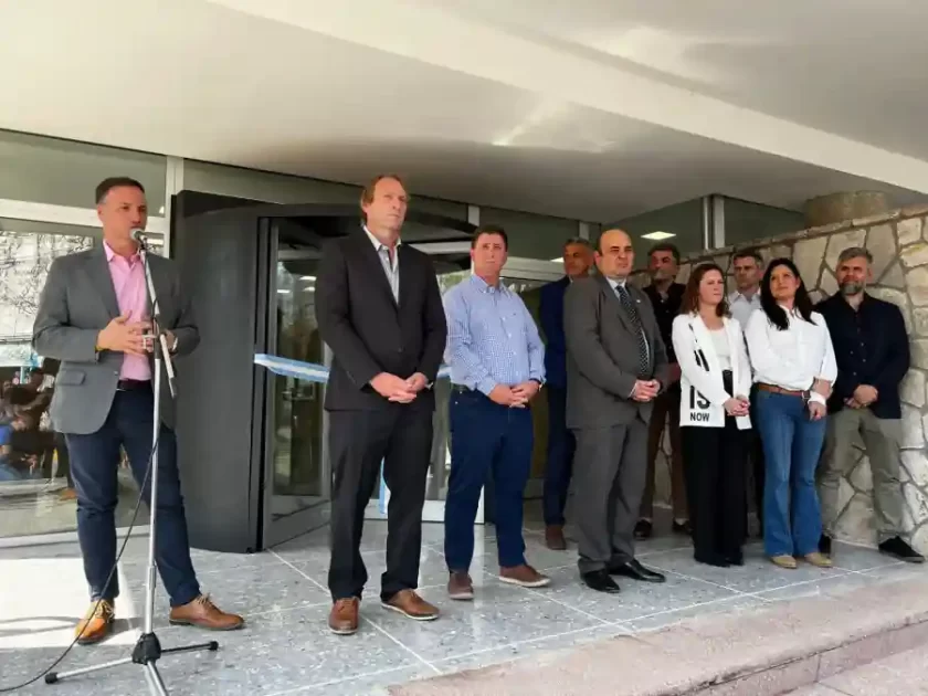 Provincia inauguró las obras de refuncionalización y puesta en valor del Correo Argentino de Esperanza Provincia inauguró las obras de refuncionalización y puesta en valor del Correo Argentino de Esperanza