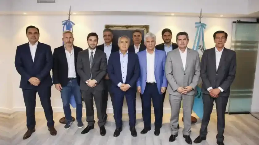 El Gobierno nacional apuesta al apoyo de los gobernadores para suspender las elecciones PASO El Gobierno nacional apuesta al apoyo de los gobernadores para suspender las elecciones PASO