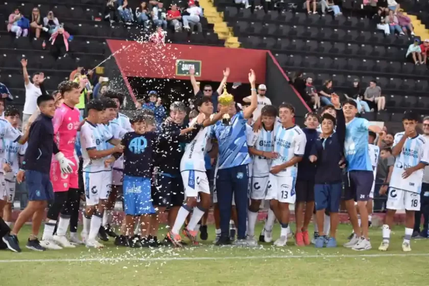 Comienza la pretemporada para las divisiones inferiores de fútbol en Rafaela Comienza la pretemporada para las divisiones inferiores de fútbol en Rafaela