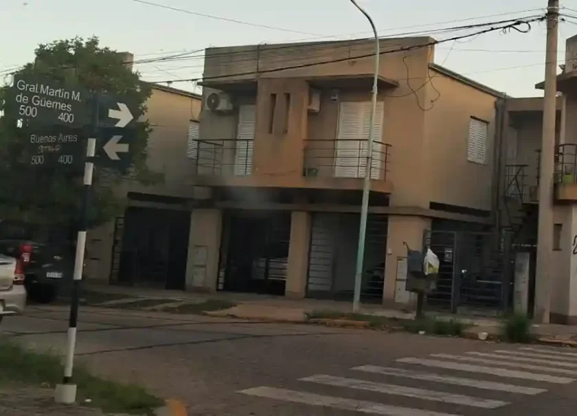 Importante operativo policial en barrio 30 de Octubre vinculado a una causa por drogas y tenencia de arma Importante operativo policial en barrio 30 de Octubre vinculado a una causa por drogas y tenencia de arma