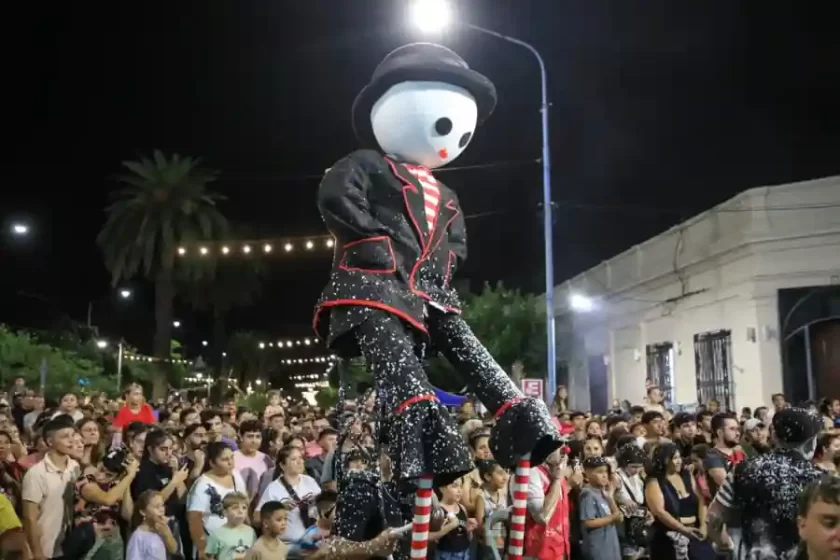 Verano Juntos: más de 20.000 personas disfrutaron de las actividades que ofreció el municipio Verano Juntos: más de 20.000 personas disfrutaron de las actividades que ofreció el municipio