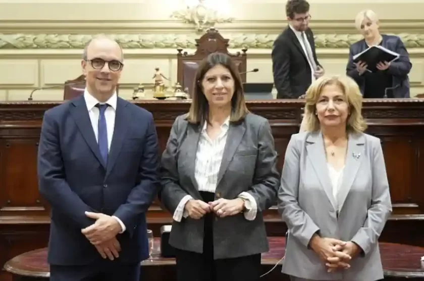 Clara García fue reelecta presidenta de la Cámara de Diputadas y Diputados Clara García fue reelecta presidenta de la Cámara de Diputadas y Diputados