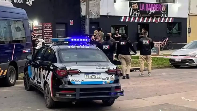 Investigan la muerte de un joven en una barbería de Rosario Investigan la muerte de un joven en una barbería de Rosario