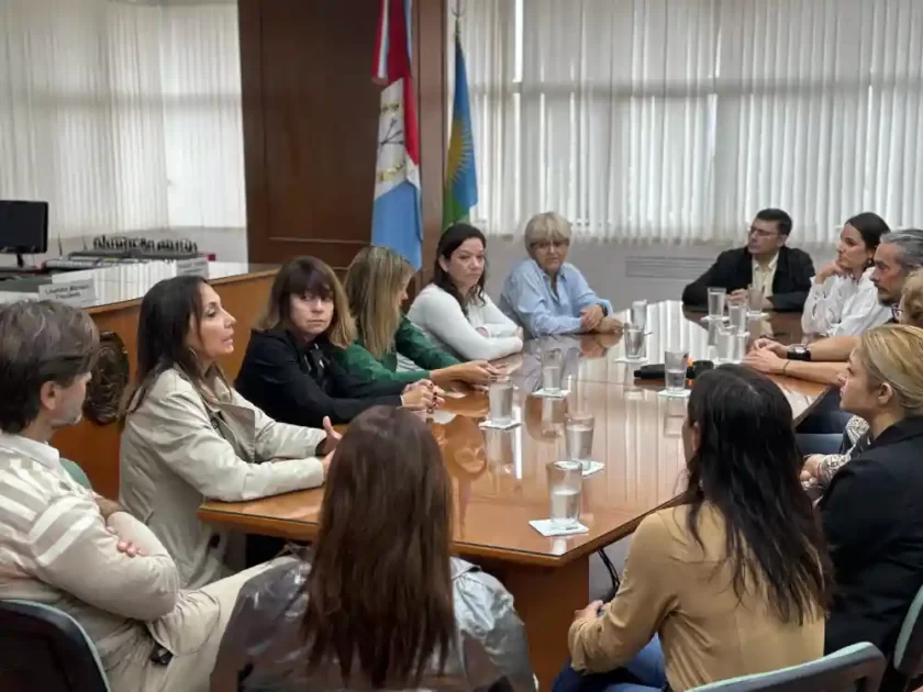 Los concejales recibieron a representantes del Capítulo Litoral de la Sociedad Argentina de Diabetes Los concejales recibieron a representantes del Capítulo Litoral de la Sociedad Argentina de Diabetes