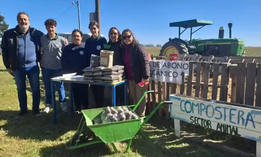 La Escuela Agrotécnica presentó el compost que produce La Escuela Agrotécnica presentó el compost que produce