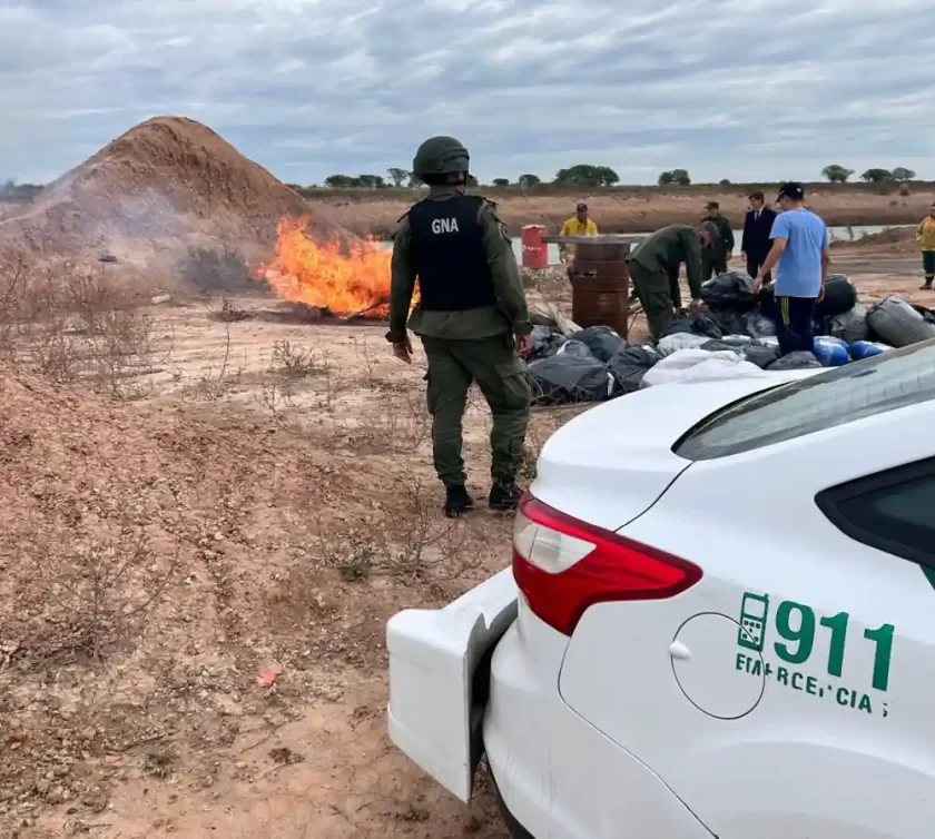 ¡Más de una tonelada de droga incinerada en Rafaela en megaoperativo federal! ¡Más de una tonelada de droga incinerada en Rafaela en megaoperativo federal!