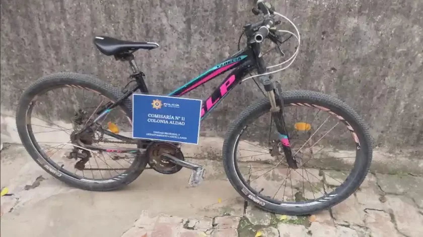 Colonia Aldao: recuperan bicicleta robada en escuela Colonia Aldao: recuperan bicicleta robada en escuela