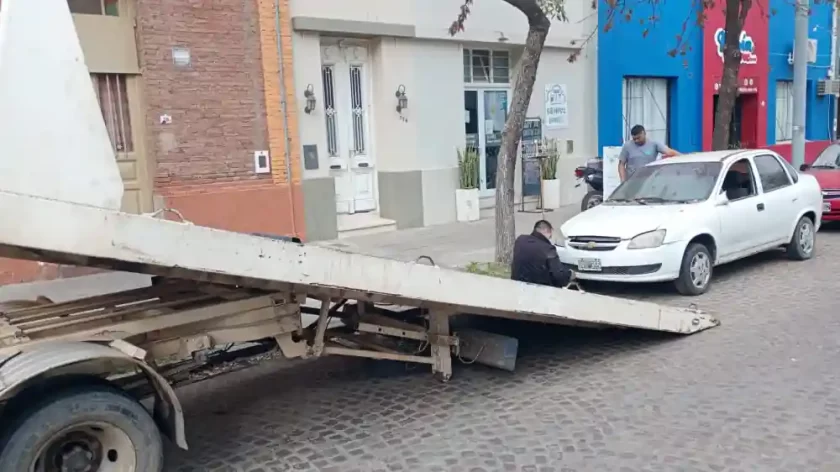 El municipio secuestró vehículos abandonados en la vía pública El municipio secuestró vehículos abandonados en la vía pública