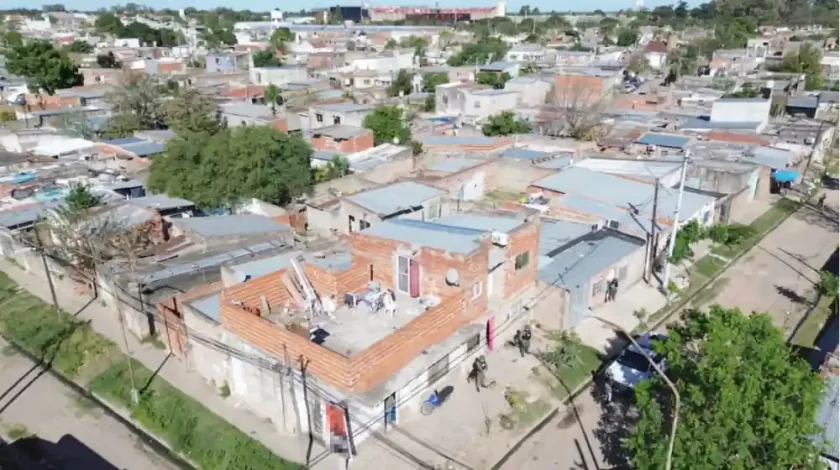 Homicidio en Santa Fe: detienen a un hombre en operativos simultáneos en la capital y Sauce Viejo Homicidio en Santa Fe: detienen a un hombre en operativos simultáneos en la capital y Sauce Viejo