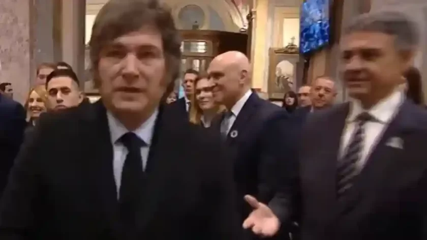 Fuerte tensión: Milei desaira a Jorge Macri en el Tedeum y lanza mensaje en redes Fuerte tensión: Milei desaira a Jorge Macri en el Tedeum y lanza mensaje en redes