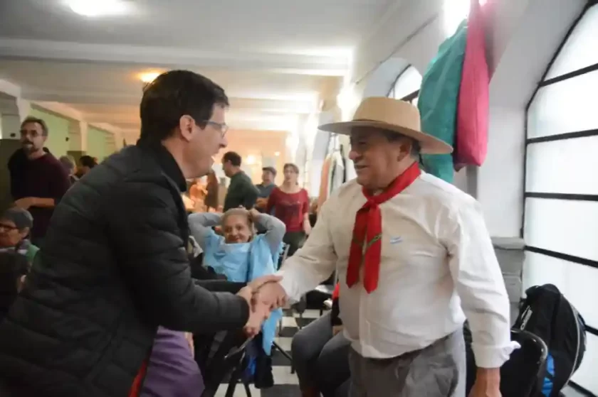 Rafaela celebró el 25 de Mayo con una multitudinaria jornada de encuentro y tradición Rafaela celebró el 25 de Mayo con una multitudinaria jornada de encuentro y tradición