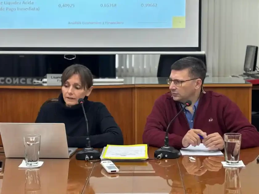 La secretaria de Hacienda detalló la situación económica del Municipio en el Concejo Municipal La secretaria de Hacienda detalló la situación económica del Municipio en el Concejo Municipal