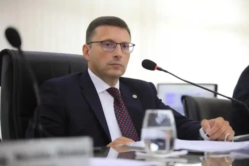Marsico: “A los que modifican el caño de escape hay que caerles con todo el peso de la ley” Marsico: “A los que modifican el caño de escape hay que caerles con todo el peso de la ley”
