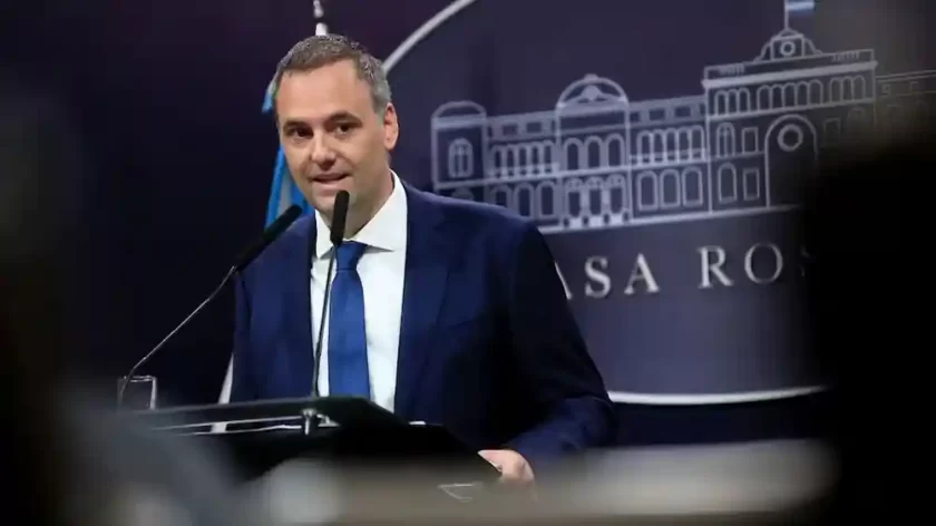 El Gobierno amplía el Servicio Militar Voluntario y anuncia millonarias obras eléctricas con costo al usuario El Gobierno amplía el Servicio Militar Voluntario y anuncia millonarias obras eléctricas con costo al usuario