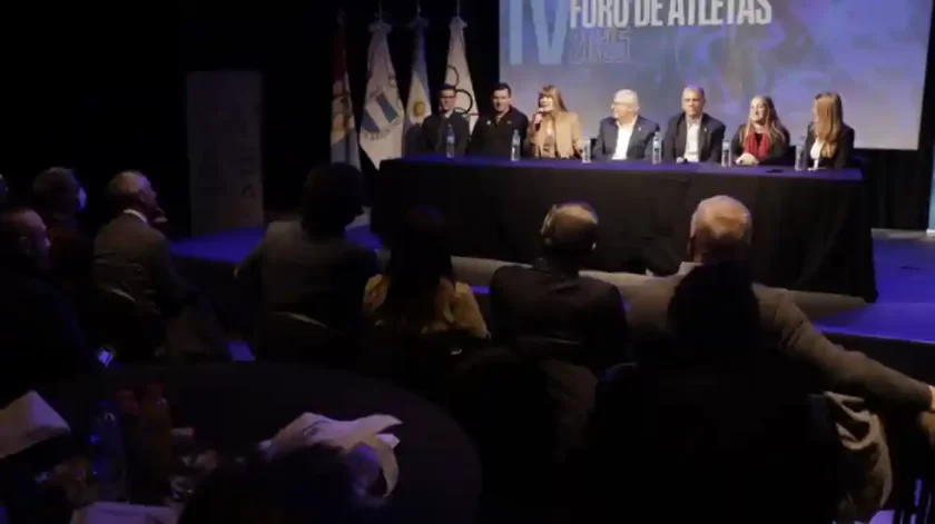 Camino a los Juegos Suramericanos, Rosario fue sede del 4° Foro de Atletas Argentinos Camino a los Juegos Suramericanos, Rosario fue sede del 4° Foro de Atletas Argentinos