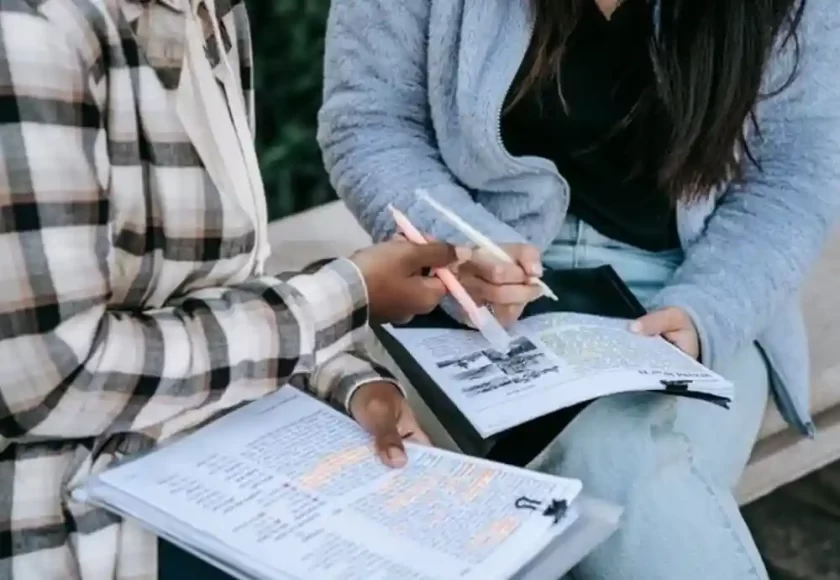 Este jueves se realizará la Expo Carreras, un espacio para proyectar el futuro Este jueves se realizará la Expo Carreras, un espacio para proyectar el futuro