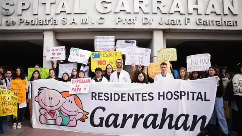 Conflicto en el Hospital Garrahan: Residentes continúan el paro y rechazan oferta salarial Conflicto en el Hospital Garrahan: Residentes continúan el paro y rechazan oferta salarial