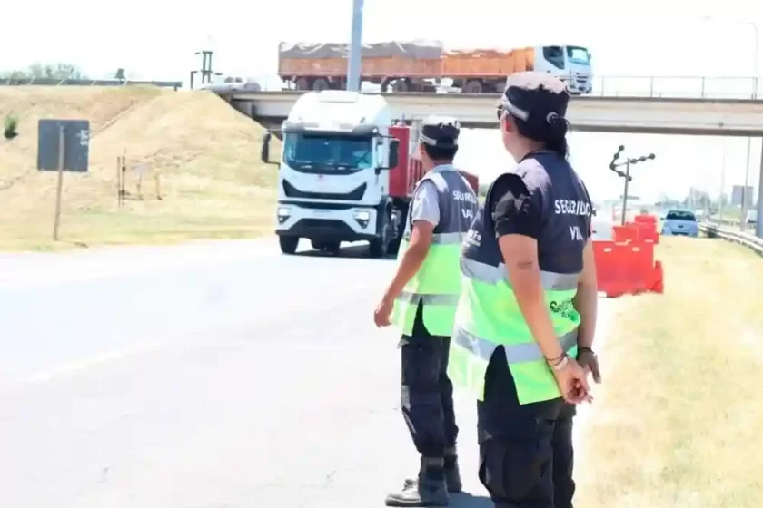 Santa Fe reorganiza su seguridad vial: La Policía de Seguridad Vial se transforma en "Guardia Provincial" Santa Fe reorganiza su seguridad vial: La Policía de Seguridad Vial se transforma en "Guardia Provincial"