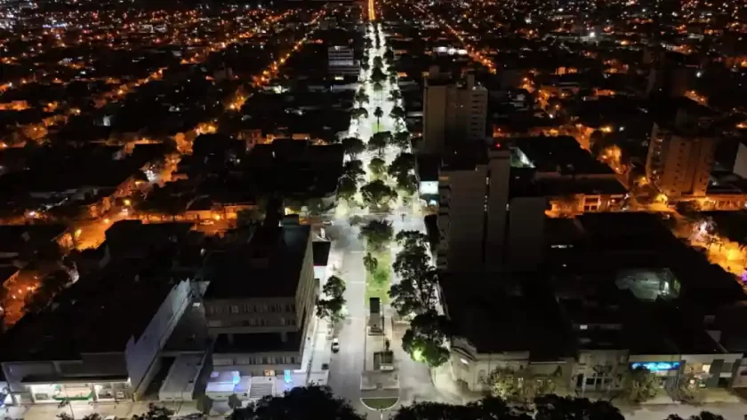 Luz más eficiente y segura para los vecinos de Rafaela Luz más eficiente y segura para los vecinos de Rafaela