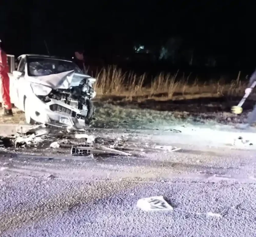 Grave siniestro vial en Ruta 13: dos personas resultaron heridas y debieron ser rescatadas Grave siniestro vial en Ruta 13: dos personas resultaron heridas y debieron ser rescatadas