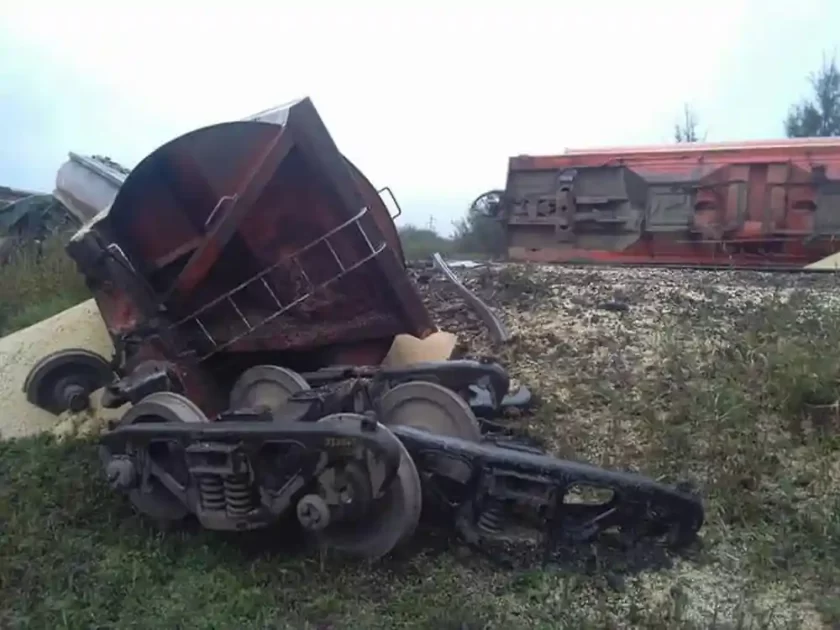 Descarrilamiento de tren carguero en Santiago del Estero: Nueve vagones afectados y pérdida de soja Descarrilamiento de tren carguero en Santiago del Estero: Nueve vagones afectados y pérdida de soja
