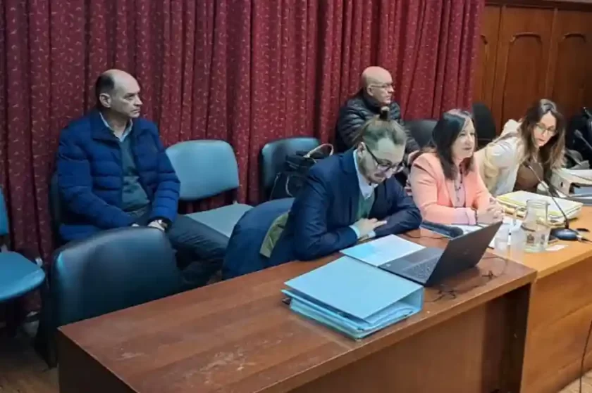 Condenaron a dos exjefes provinciales de la policía por liderar una asociación ilícita que cometía defraudaciones vinculadas a la reparación de móviles oficiales Condenaron a dos exjefes provinciales de la policía por liderar una asociación ilícita que cometía defraudaciones vinculadas a la reparación de móviles oficiales
