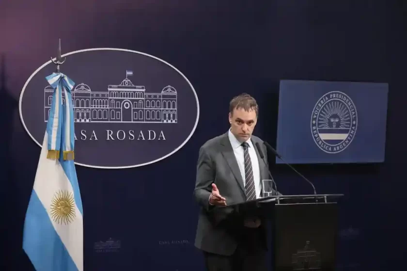 El Gobierno apelará la cautelar que restituye el asueto por el Día del Empleado Público El Gobierno apelará la cautelar que restituye el asueto por el Día del Empleado Público