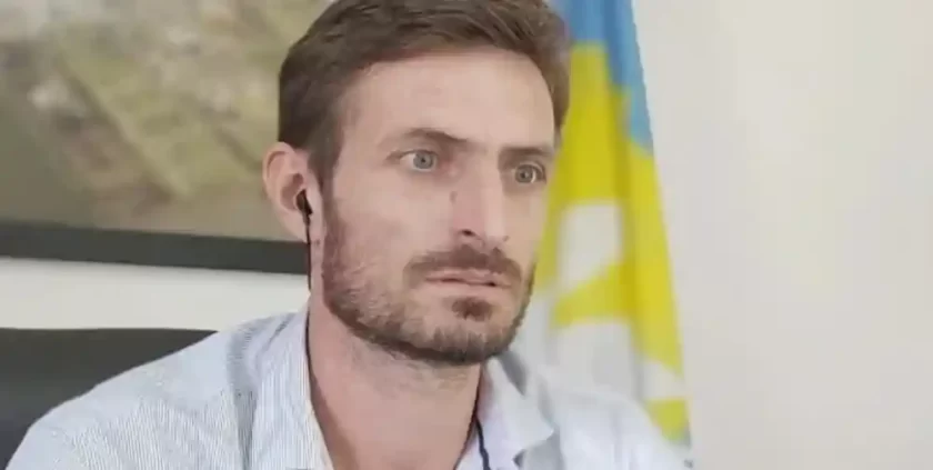San Vicente reeligió a su Intendente: Gonzalo Aira de "Unidos para Cambiar Santa Fe" se consagra con amplia mayoría San Vicente reeligió a su Intendente: Gonzalo Aira de "Unidos para Cambiar Santa Fe" se consagra con amplia mayoría