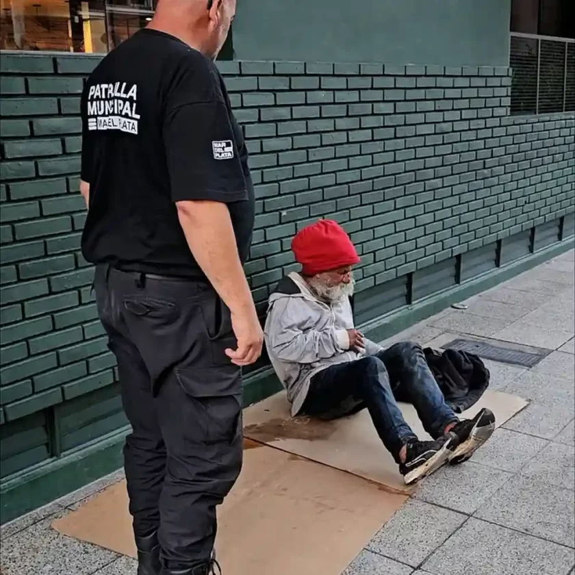 Freno judicial a la patrulla municipal de Mar del Plata: La justicia prohíbe la violencia y el despojo a personas en situación de calle Freno judicial a la patrulla municipal de Mar del Plata: La justicia prohíbe la violencia y el despojo a personas en situación de calle