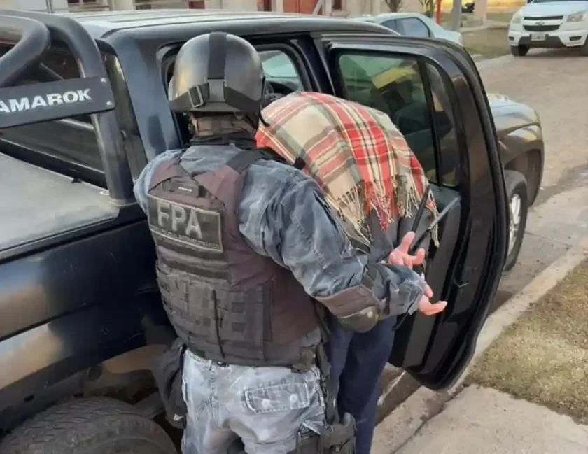 Madre e hijo detenidos por narcotráfico en San Francisco y Frontera Madre e hijo detenidos por narcotráfico en San Francisco y Frontera