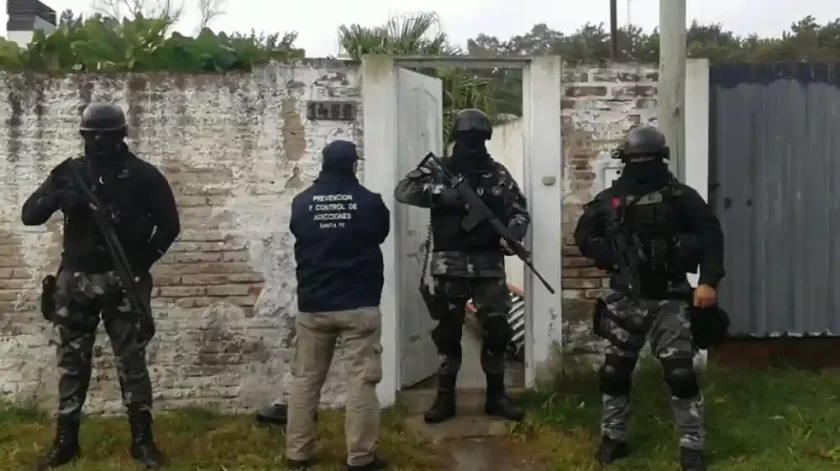 Condenaron a cuatro años de prisión a quien realizaba actividades ilegales vinculadas a la venta de drogas en el barrio La Orilla de Esperanza Condenaron a cuatro años de prisión a quien realizaba actividades ilegales vinculadas a la venta de drogas en el barrio La Orilla de Esperanza